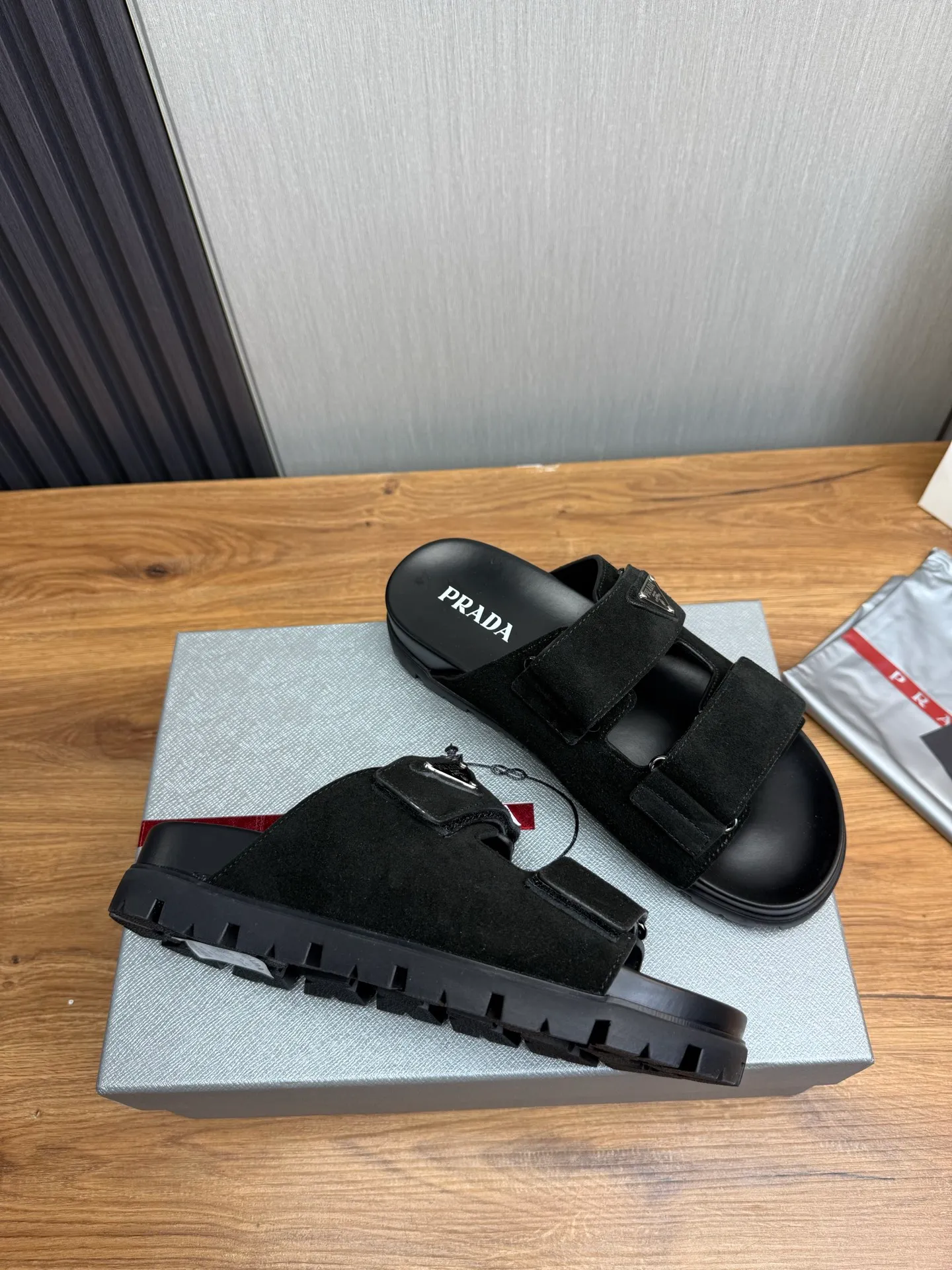 Men's shoes 💰440💰 ＰＲＡＤＡPrada - popular men's slippers hot sale 🔥 🩴Official website one to one production 38-45 sizes 45 46 🉑️Customized!